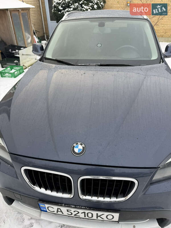 Внедорожник / Кроссовер BMW X1 2011 в Звенигородке