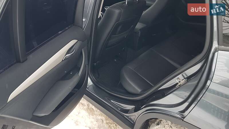 Внедорожник / Кроссовер BMW X1 2012 в Киеве