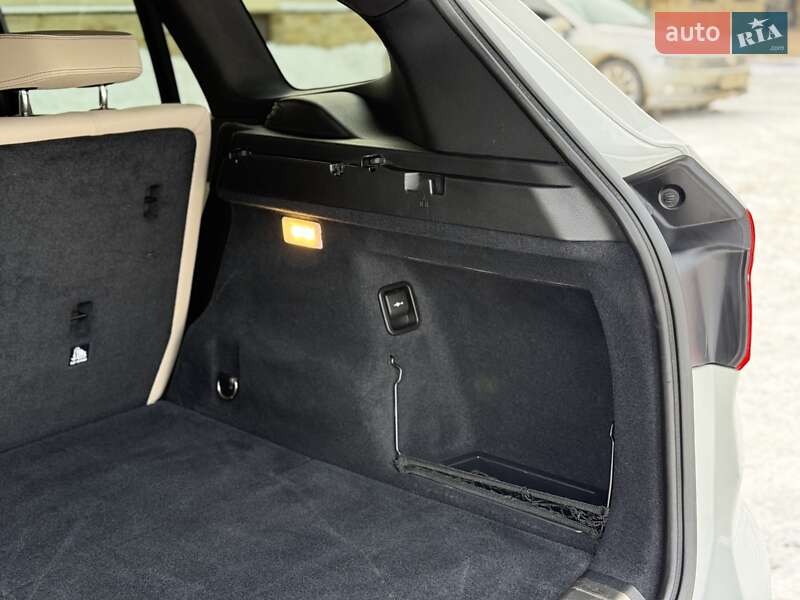 Внедорожник / Кроссовер BMW X1 2018 в Львове