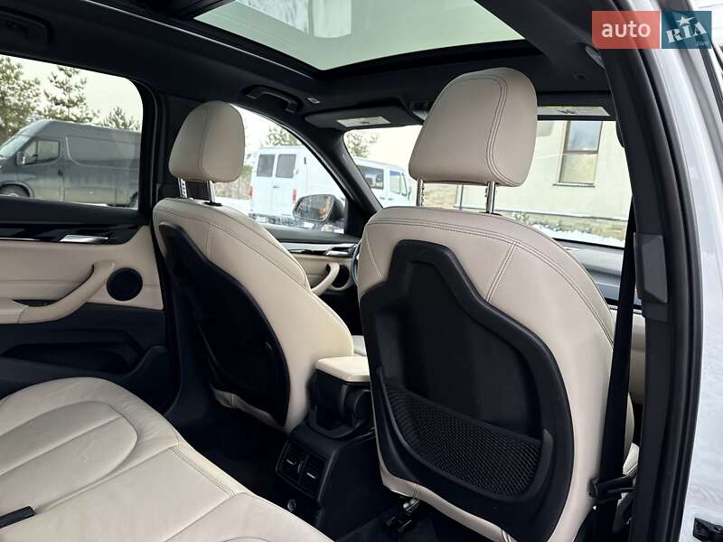 Внедорожник / Кроссовер BMW X1 2018 в Львове