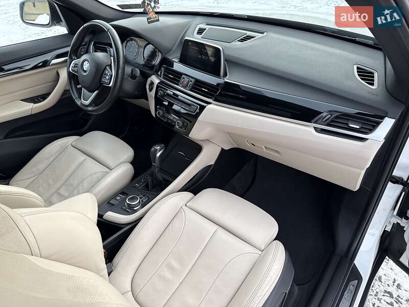 Внедорожник / Кроссовер BMW X1 2018 в Львове