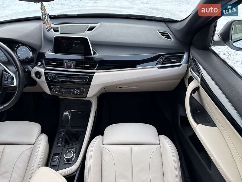 Внедорожник / Кроссовер BMW X1 2018 в Львове