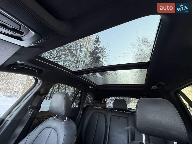 Внедорожник / Кроссовер BMW X1 2016 в Тернополе