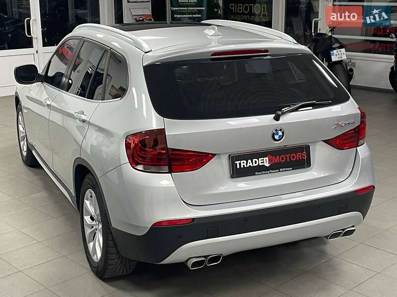Внедорожник / Кроссовер BMW X1 2011 в Киеве