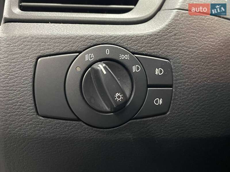 Внедорожник / Кроссовер BMW X1 2011 в Киеве