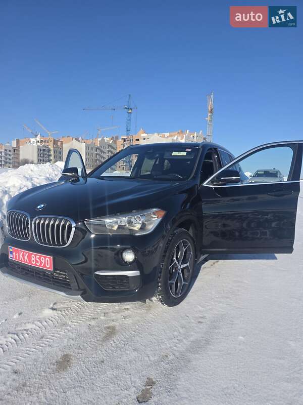 Внедорожник / Кроссовер BMW X1 2019 в Ровно
