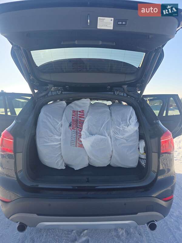 Внедорожник / Кроссовер BMW X1 2019 в Ровно