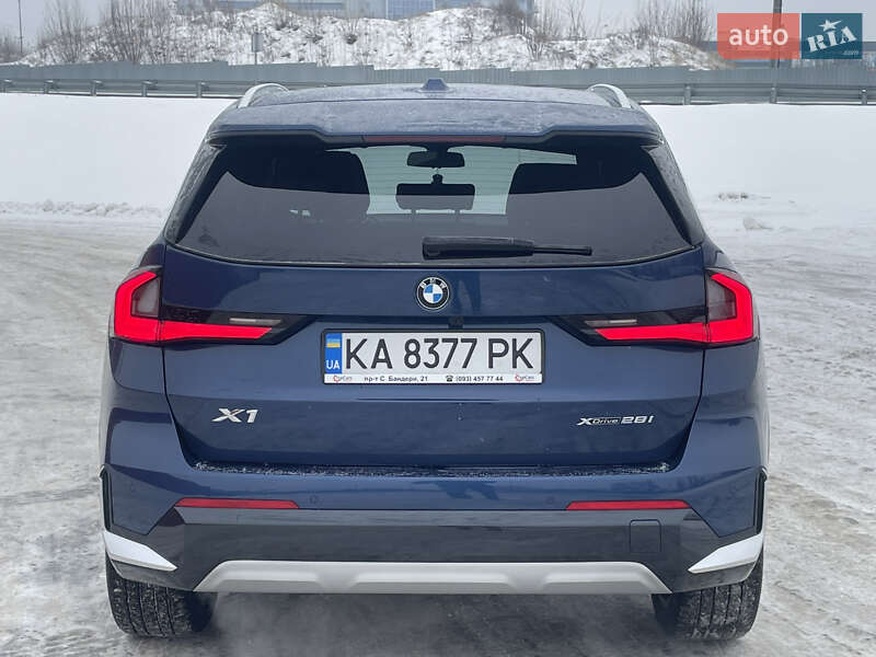 Внедорожник / Кроссовер BMW X1 2024 в Киеве