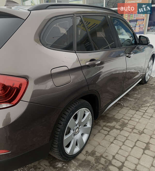 Внедорожник / Кроссовер BMW X1 2013 в Самборе фото 5 Внедорожник / Кроссовер BMW X1 2013 в Самборе