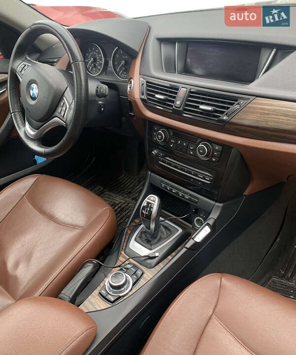 Внедорожник / Кроссовер BMW X1 2013 в Самборе фото 10 Внедорожник / Кроссовер BMW X1 2013 в Самборе