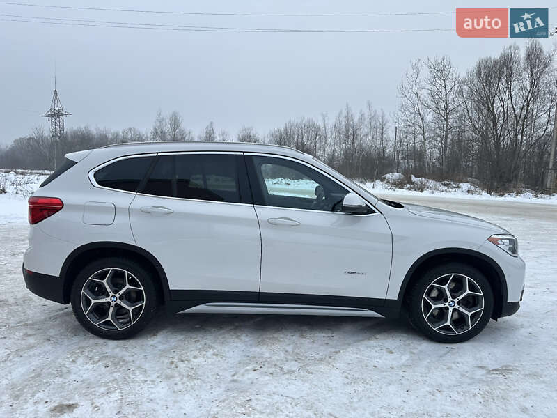 Внедорожник / Кроссовер BMW X1 2016 в Рожнятове