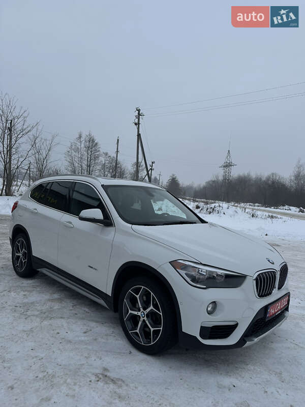 Внедорожник / Кроссовер BMW X1 2016 в Рожнятове