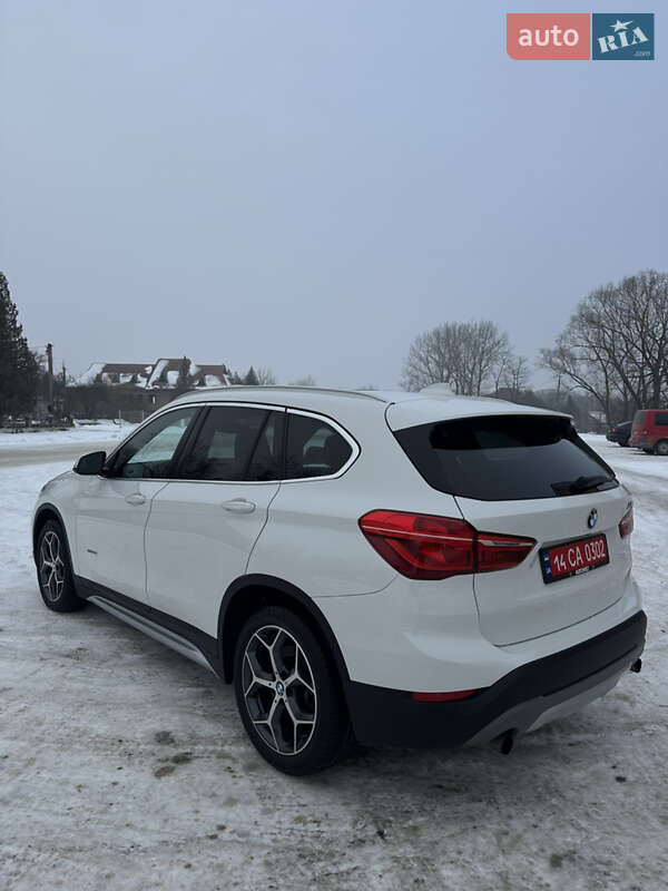 Внедорожник / Кроссовер BMW X1 2016 в Рожнятове
