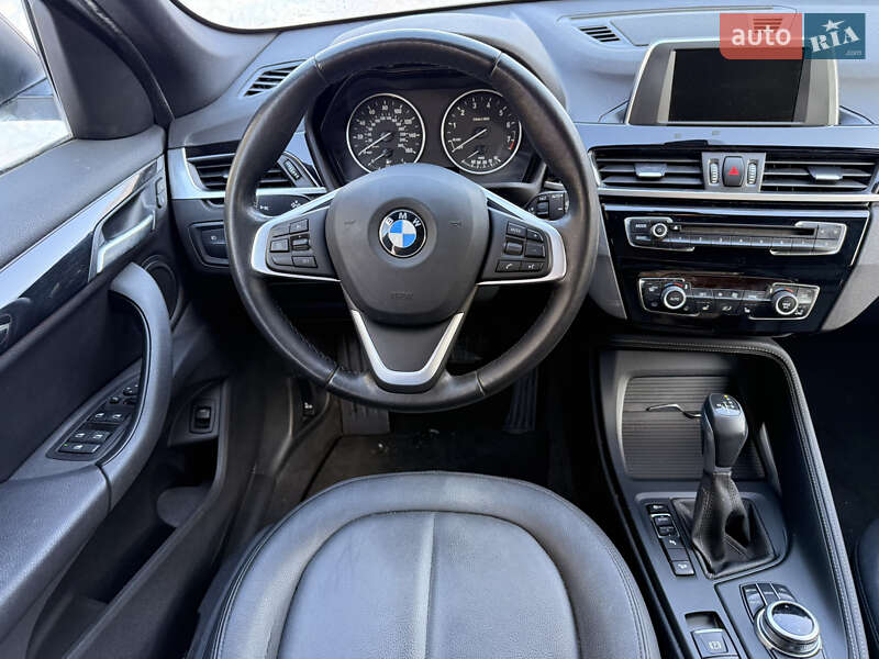 Внедорожник / Кроссовер BMW X1 2017 в Ровно