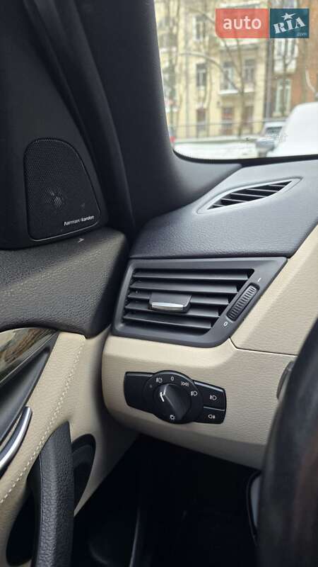 Позашляховик / Кросовер BMW X1 2010 в Києві фото 9 Позашляховик / Кросовер BMW X1 2010 в Києві
