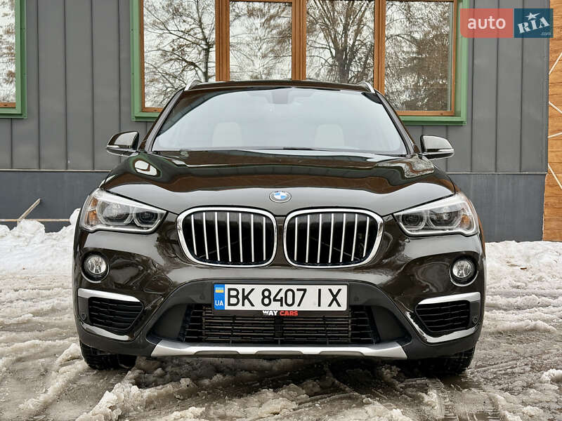 Внедорожник / Кроссовер BMW X1 2015 в Ровно
