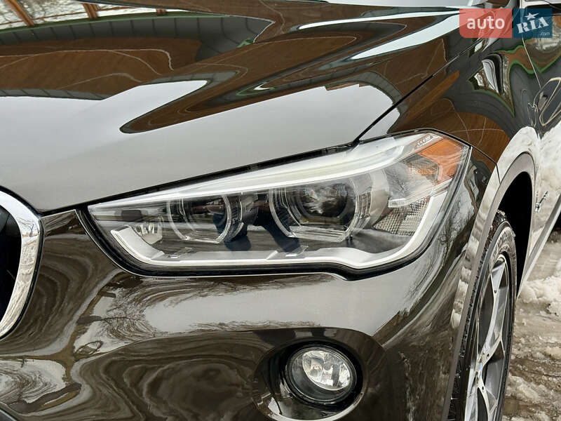 Внедорожник / Кроссовер BMW X1 2015 в Ровно