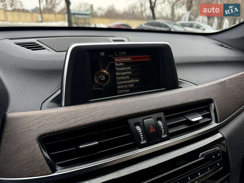 Внедорожник / Кроссовер BMW X1 2015 в Ровно