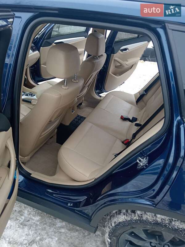 Внедорожник / Кроссовер BMW X1 2014 в Запорожье фото 6 Внедорожник / Кроссовер BMW X1 2014 в Запорожье