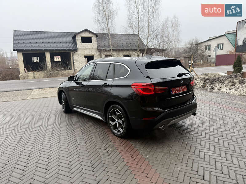 Внедорожник / Кроссовер BMW X1 2016 в Тячеве
