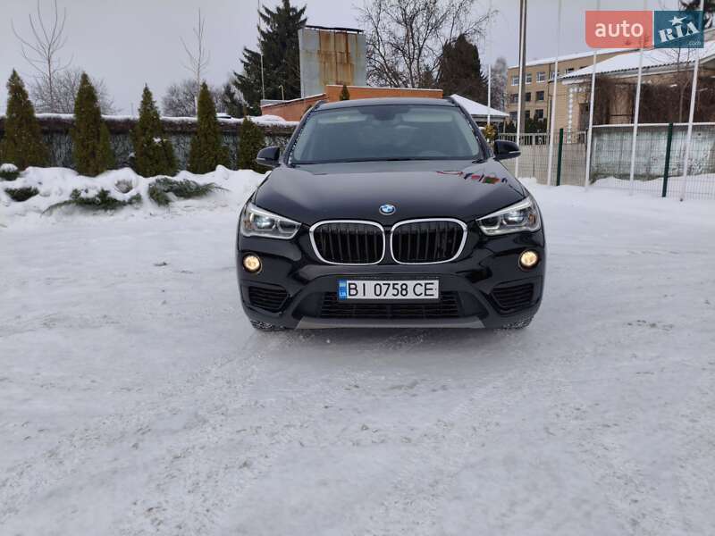 Внедорожник / Кроссовер BMW X1 2015 в Прилуках