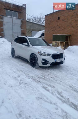 Позашляховик / Кросовер BMW X1 2021 в Чернігові