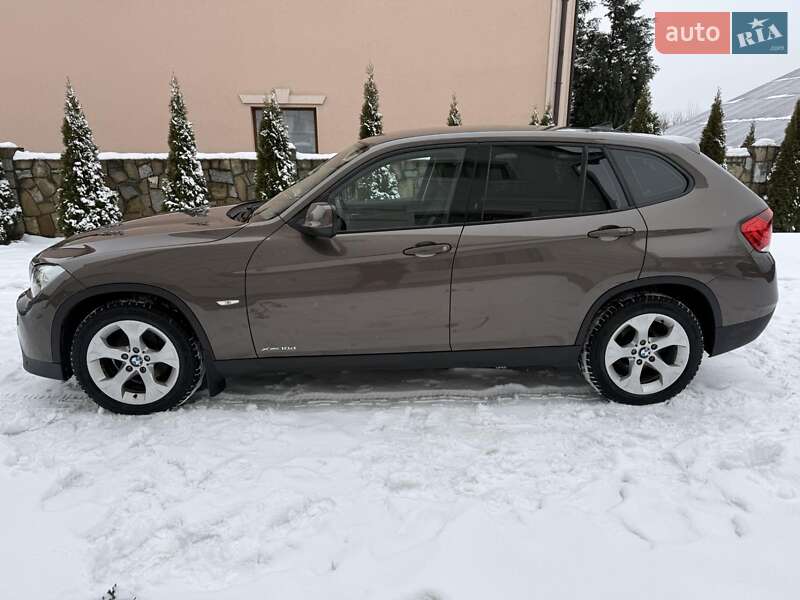 BMW X1 2011