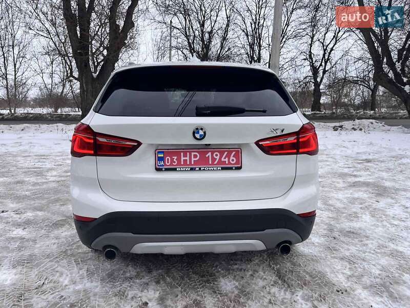 Внедорожник / Кроссовер BMW X1 2018 в Ровно