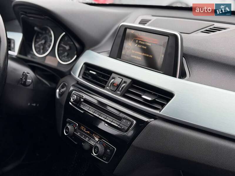 Позашляховик / Кросовер BMW X1 2016 в Львові