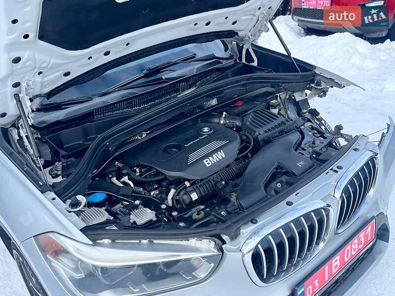 Позашляховик / Кросовер BMW X1 2014 в Луцьку