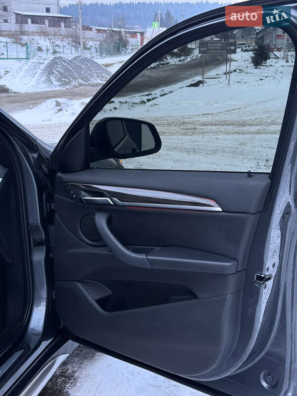 Позашляховик / Кросовер BMW X1 2015 в Львові фото 64 Позашляховик / Кросовер BMW X1 2015 в Львові