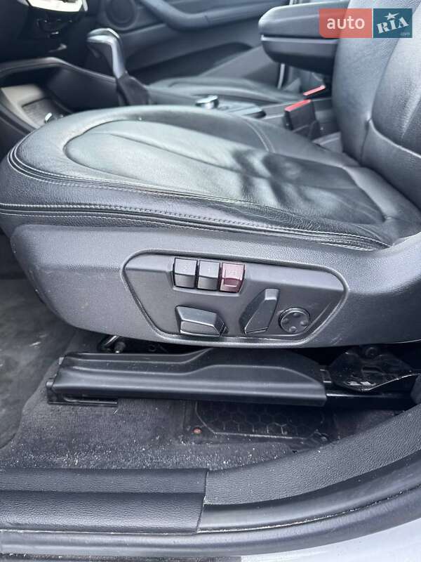 Внедорожник / Кроссовер BMW X1 2016 в Тернополе фото 12 Внедорожник / Кроссовер BMW X1 2016 в Тернополе