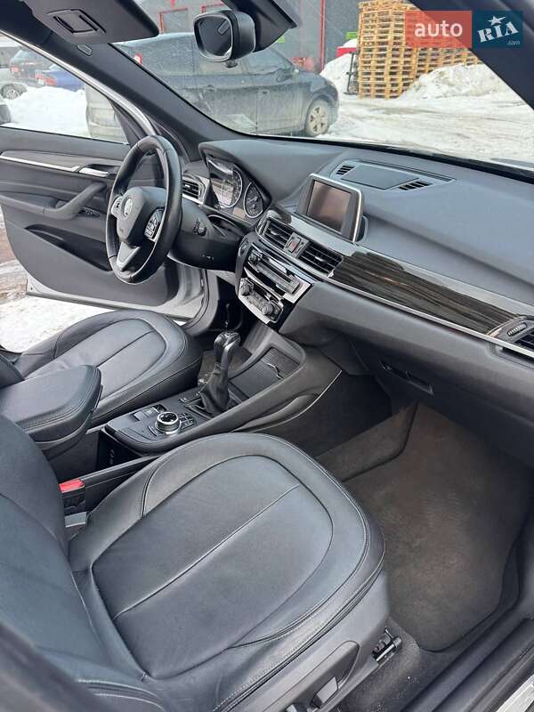 Внедорожник / Кроссовер BMW X1 2016 в Тернополе фото 16 Внедорожник / Кроссовер BMW X1 2016 в Тернополе