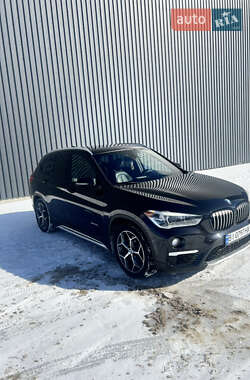 Внедорожник / Кроссовер BMW X1 2016 в Харькове