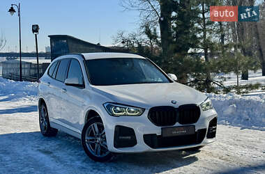 Внедорожник / Кроссовер BMW X1 2022 в Киеве