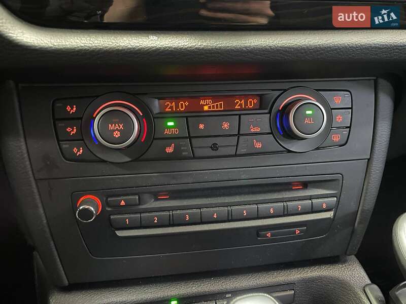 Позашляховик / Кросовер BMW X1 2011 в Києві