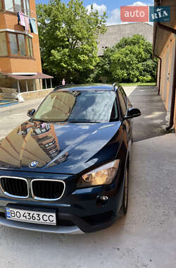 Внедорожник / Кроссовер BMW X1 2013 в Чорткове
