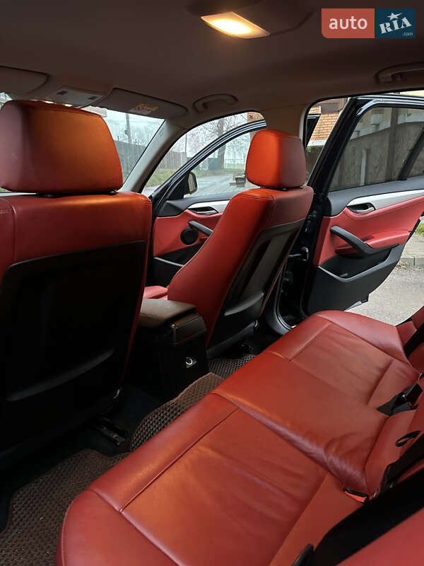 Позашляховик / Кросовер BMW X1 2013 в Чорткові