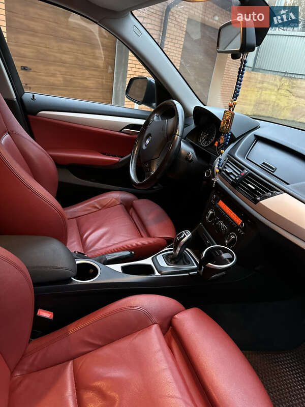 Позашляховик / Кросовер BMW X1 2013 в Чорткові