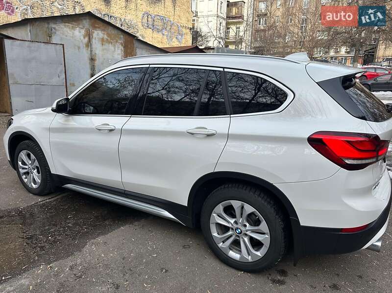 Позашляховик / Кросовер BMW X1 2020 в Києві