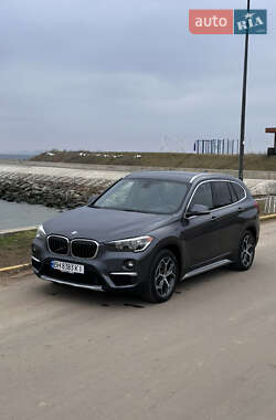 Внедорожник / Кроссовер BMW X1 2016 в Одессе