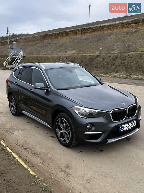 Внедорожник / Кроссовер BMW X1 2016 в Одессе фото 2 Внедорожник / Кроссовер BMW X1 2016 в Одессе