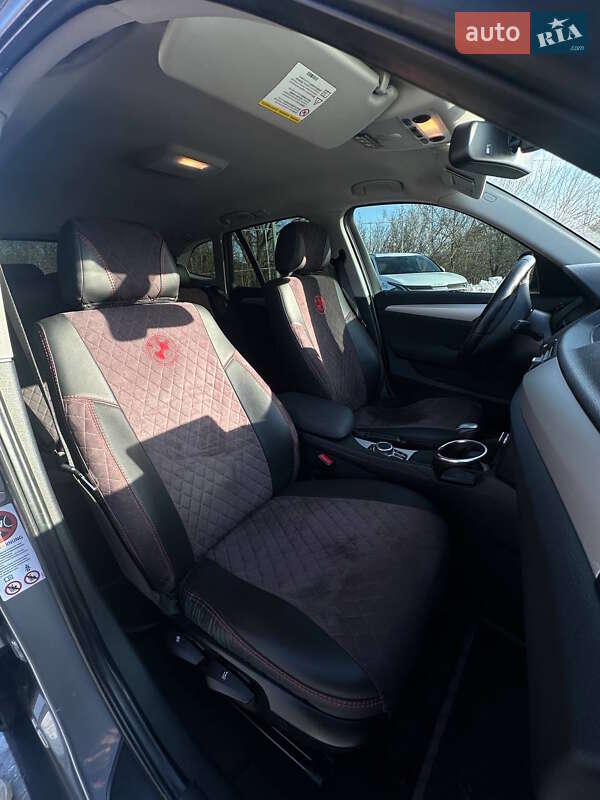 Позашляховик / Кросовер BMW X1 2011 в Києві