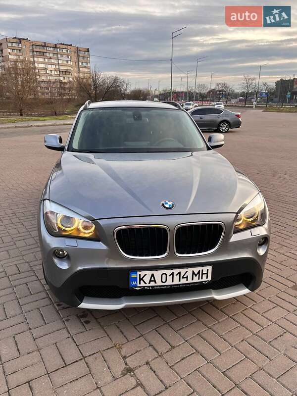 Позашляховик / Кросовер BMW X1 2011 в Києві
