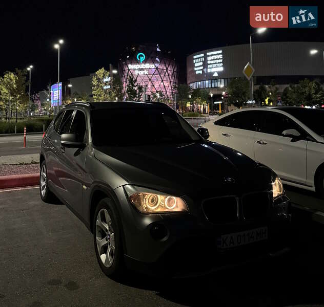 Позашляховик / Кросовер BMW X1 2011 в Києві
