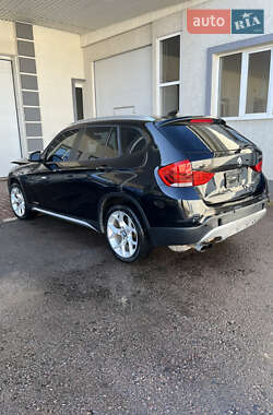 Внедорожник / Кроссовер BMW X1 2015 в Ровно