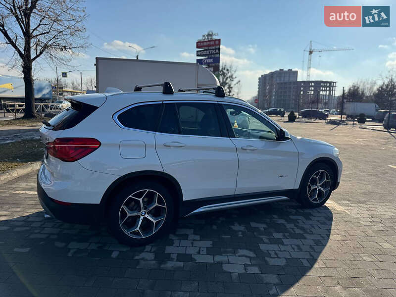 Внедорожник / Кроссовер BMW X1 2016 в Хмельницком