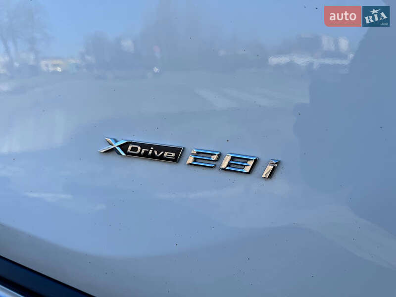 Внедорожник / Кроссовер BMW X1 2016 в Хмельницком