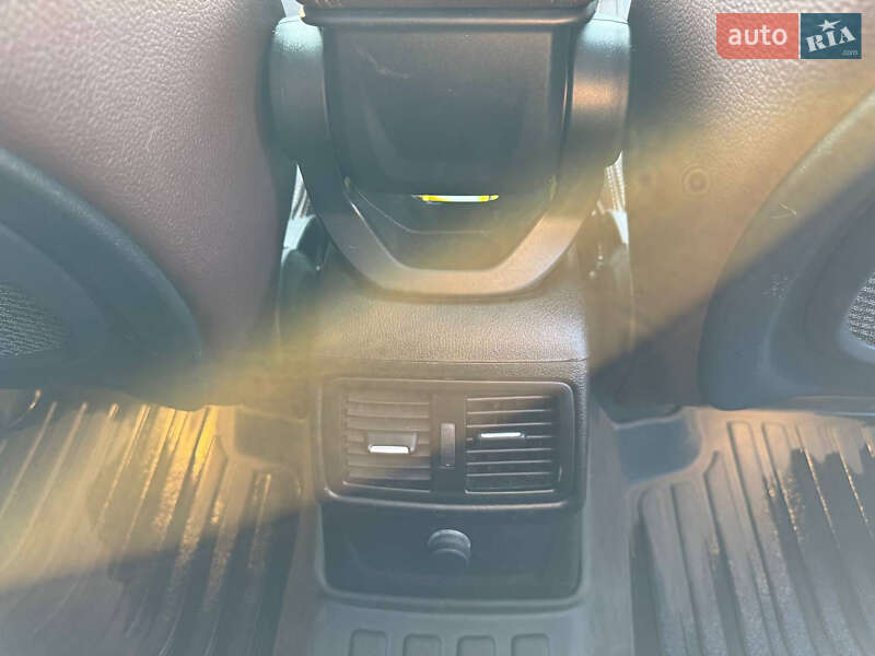 Внедорожник / Кроссовер BMW X1 2016 в Хмельницком