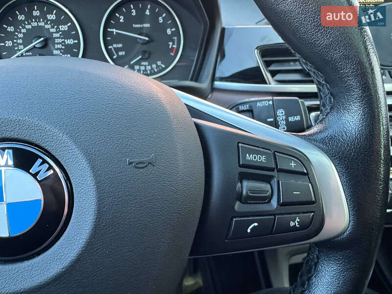 Внедорожник / Кроссовер BMW X1 2016 в Хмельницком